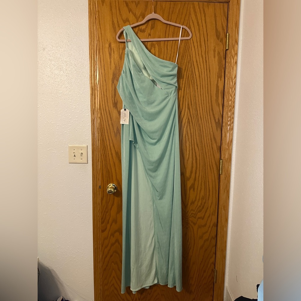 Katie May Los Angeles A Cut Above Gown - NWT - Size L Mint Green One-Shoulder - Picture 3 of 13